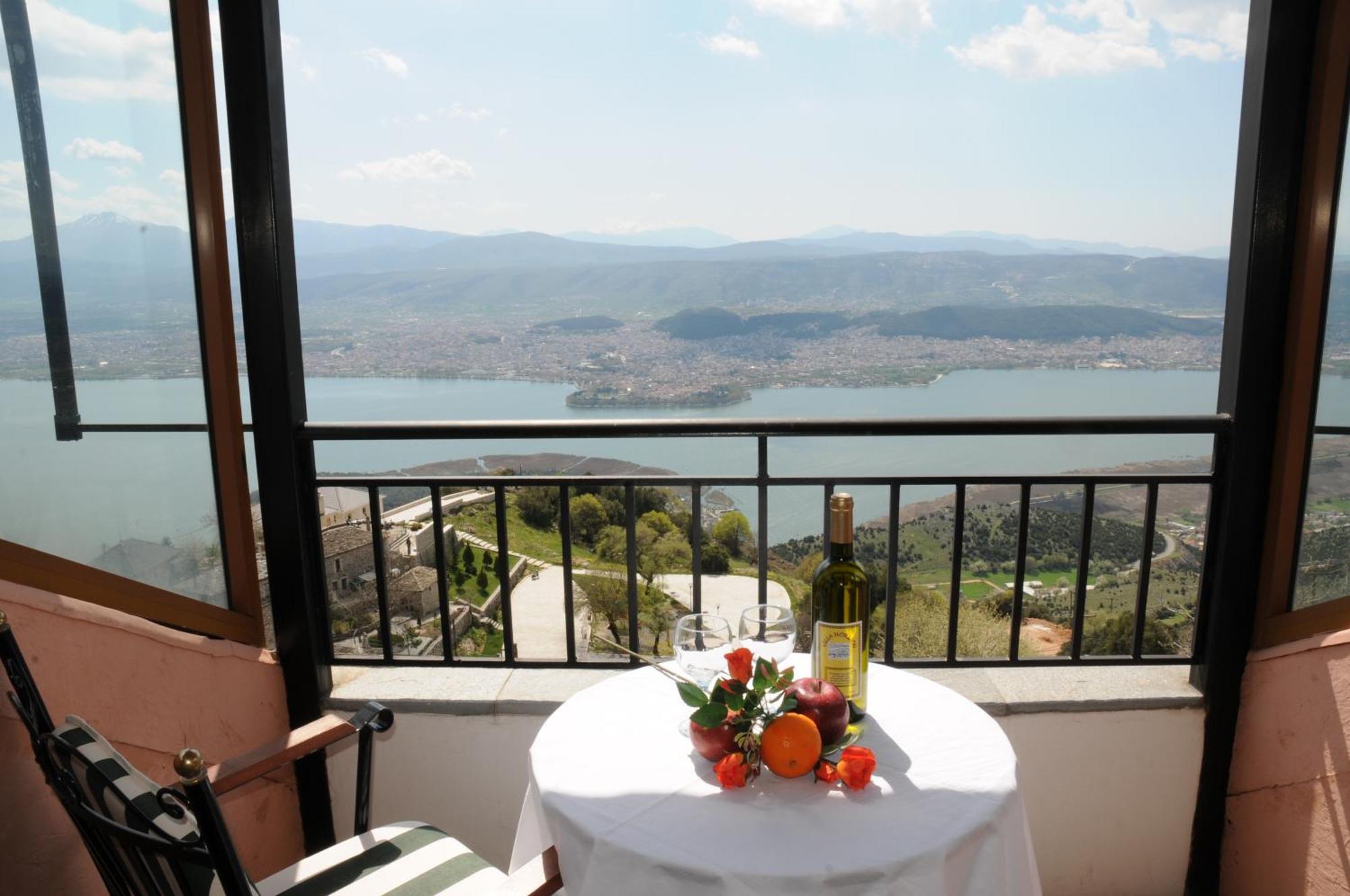 Horizon Hotel Ioannina Ngoại thất bức ảnh